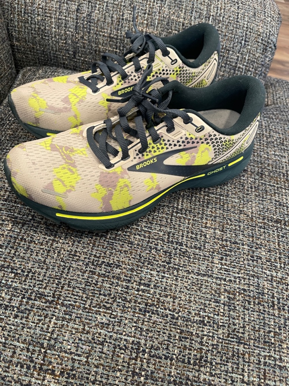 Brooks Ghost Women's Running Shoes - Beige with Neon Yellow and Black